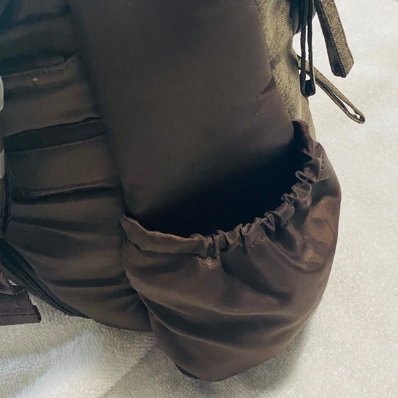 LUG Hula Hoop Diaper / Duffle Bag with Shoulder Straps - Chocolate Brown - Picture 5 of 16